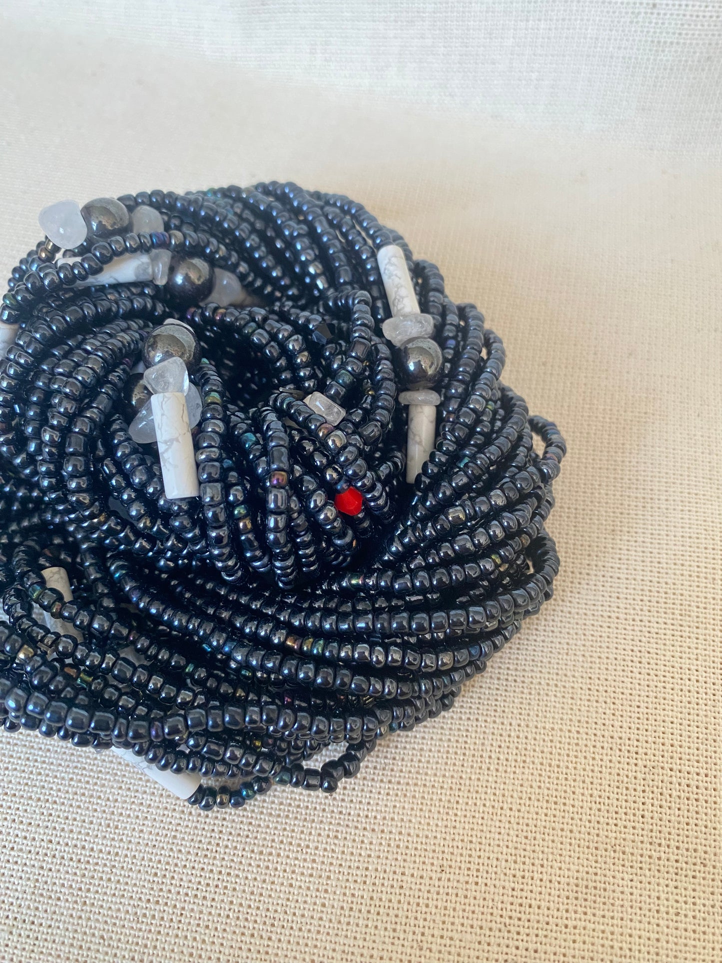 Waistbead Hematite Howlite