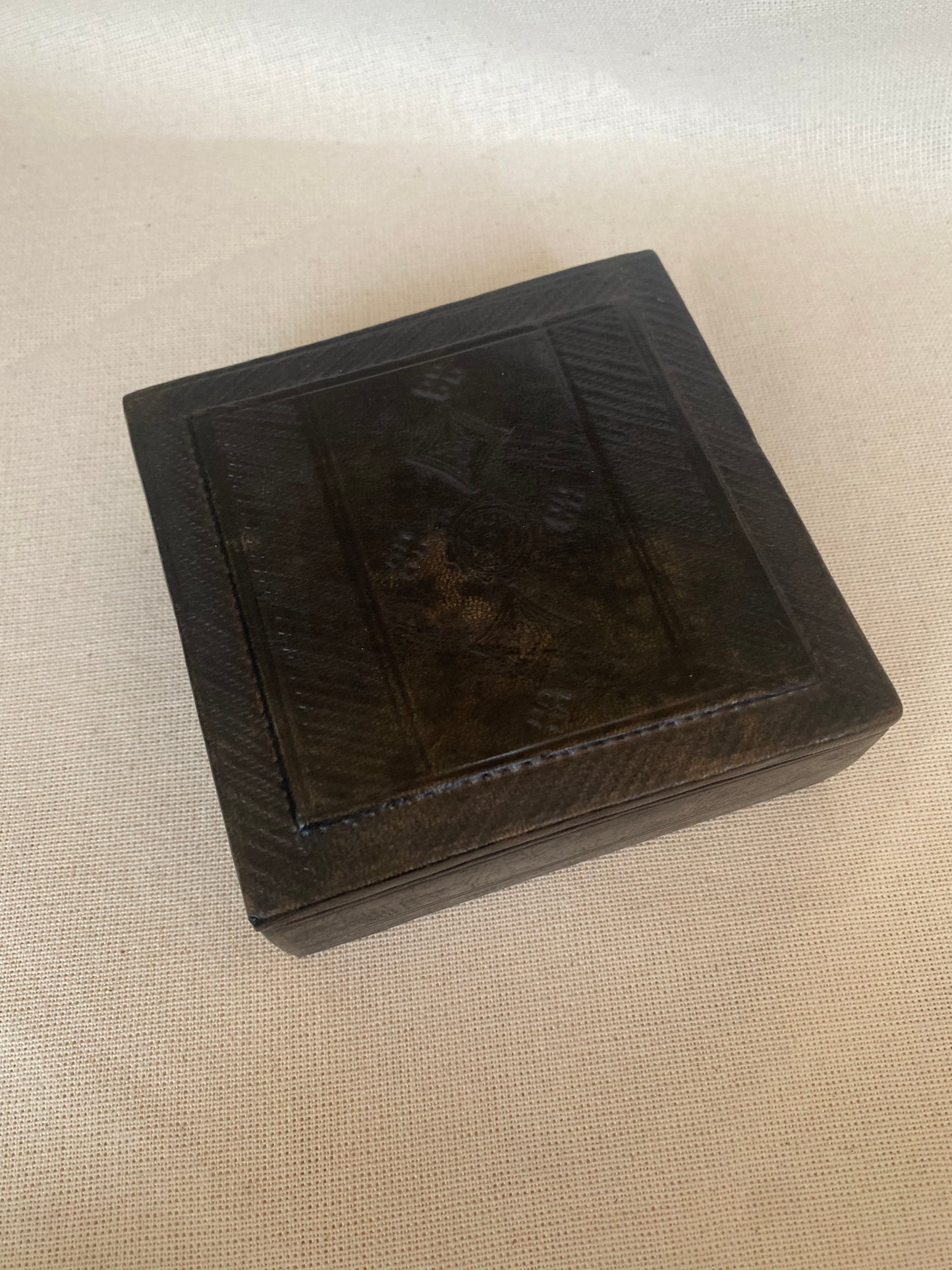 Leather box Touareg M