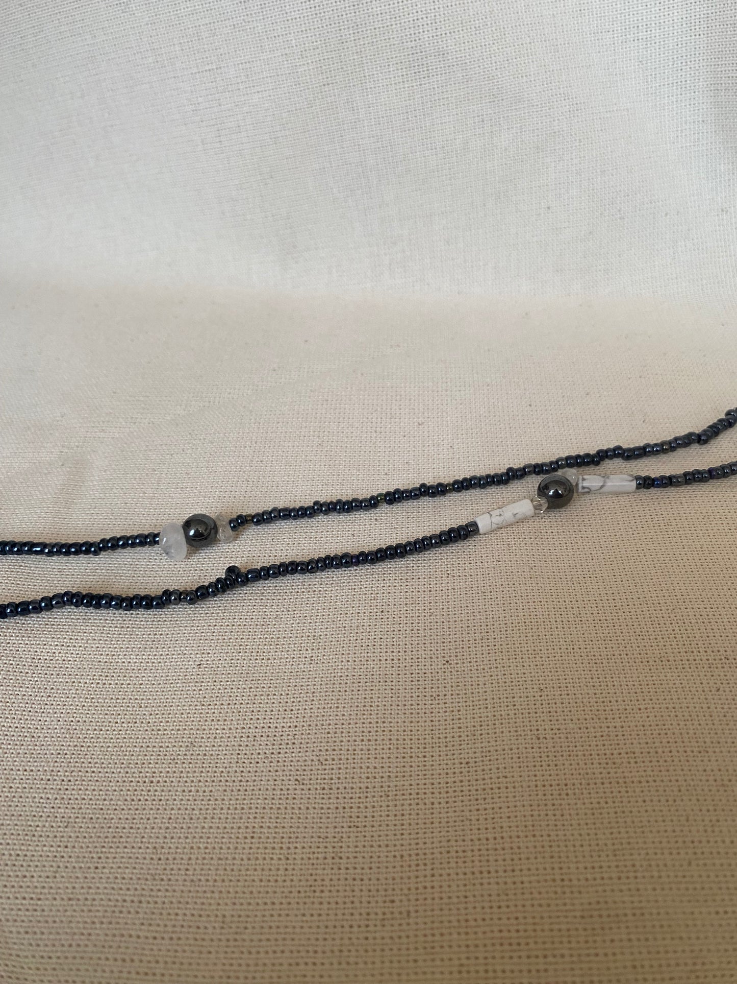 Waistbead Hematite Howlite