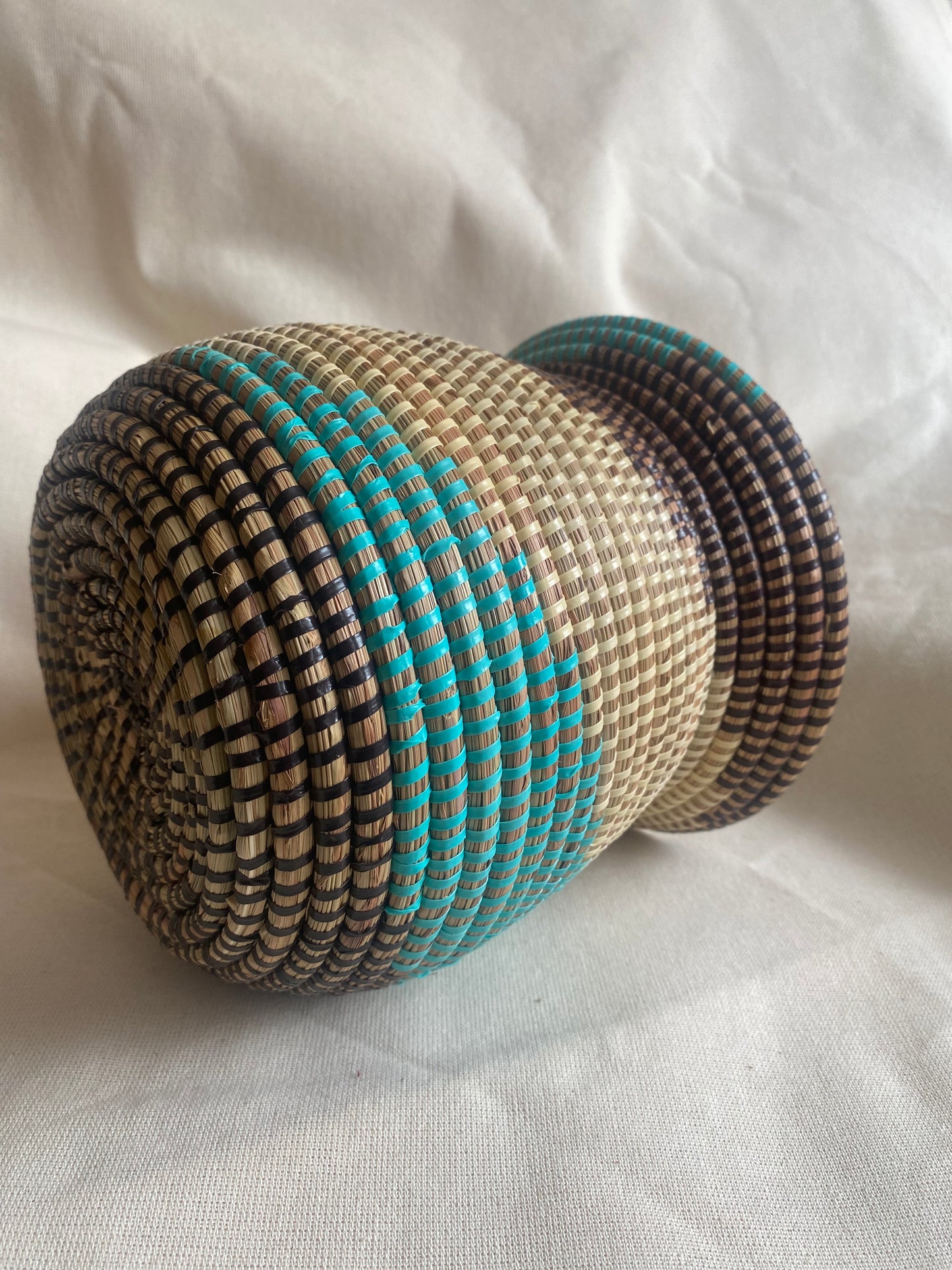 Layu Basket Vase