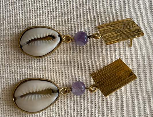 Cowry Amethyst earring