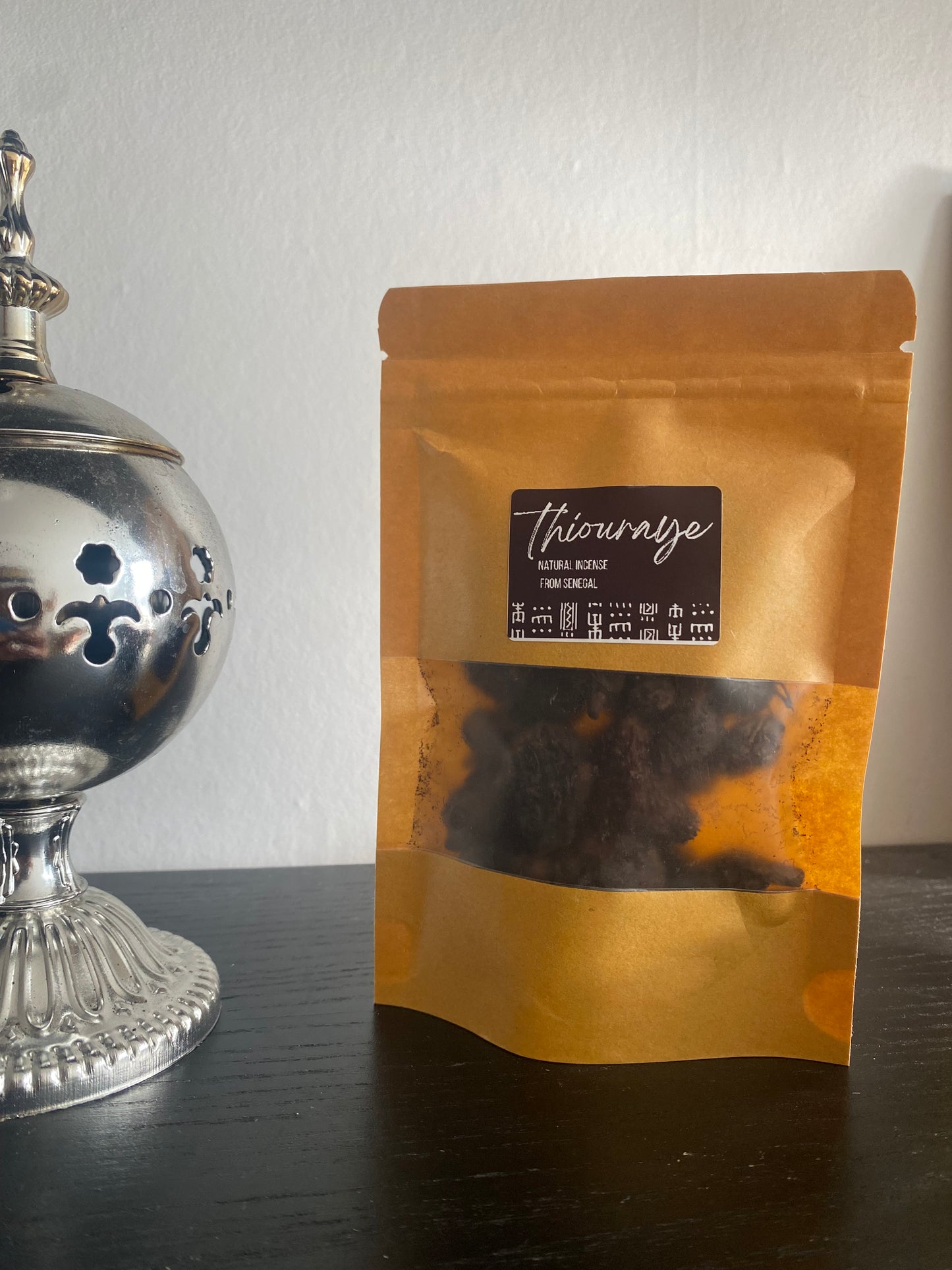 "Thiouraye" incense