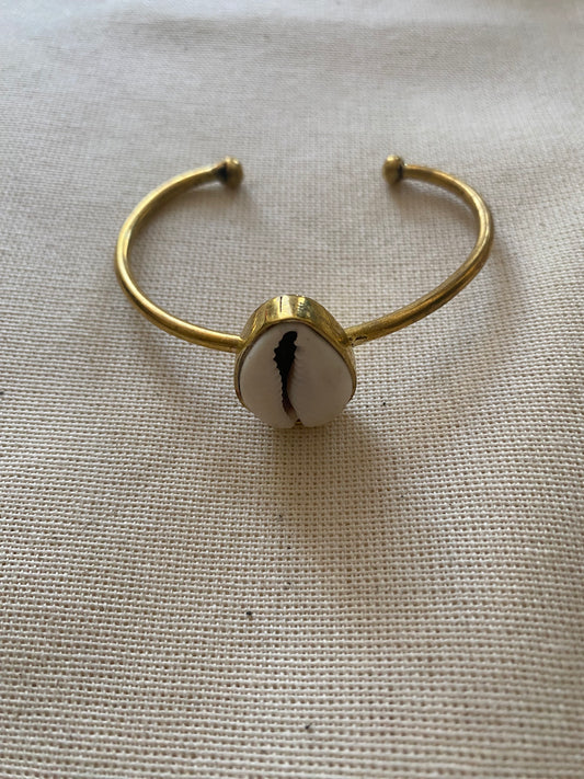 Cowrie Brass bracelet