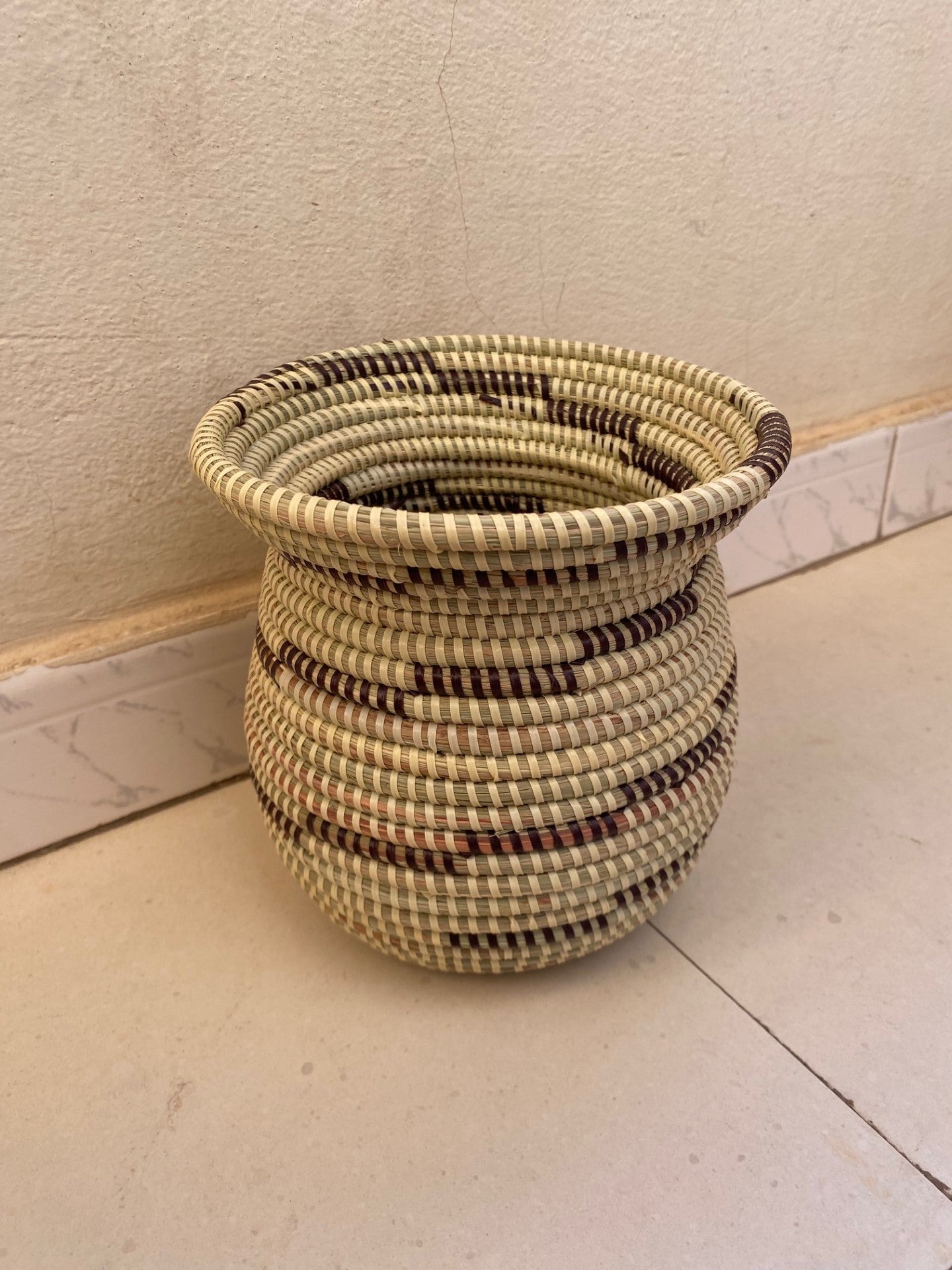 Basket vase