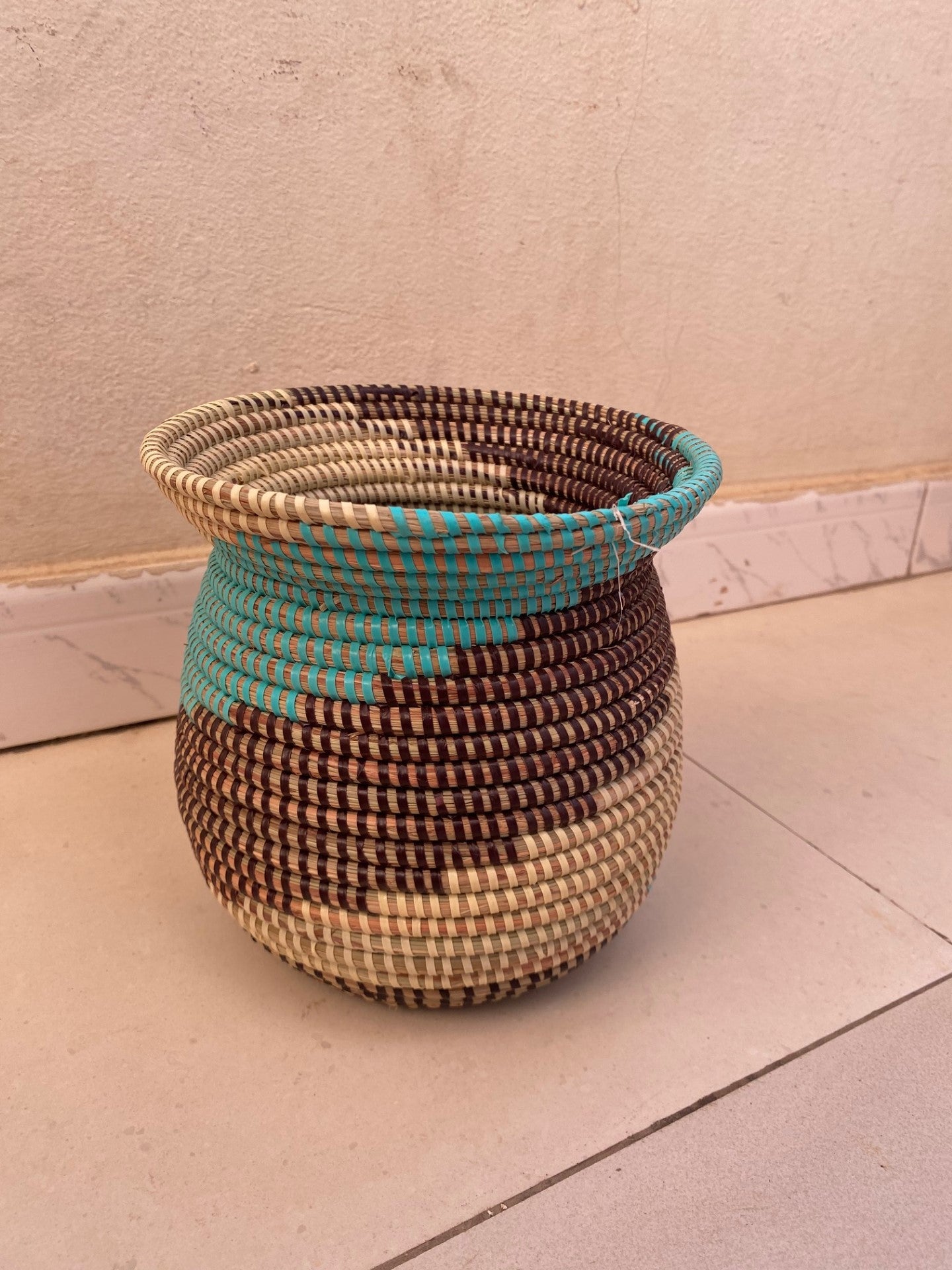 Basket vase